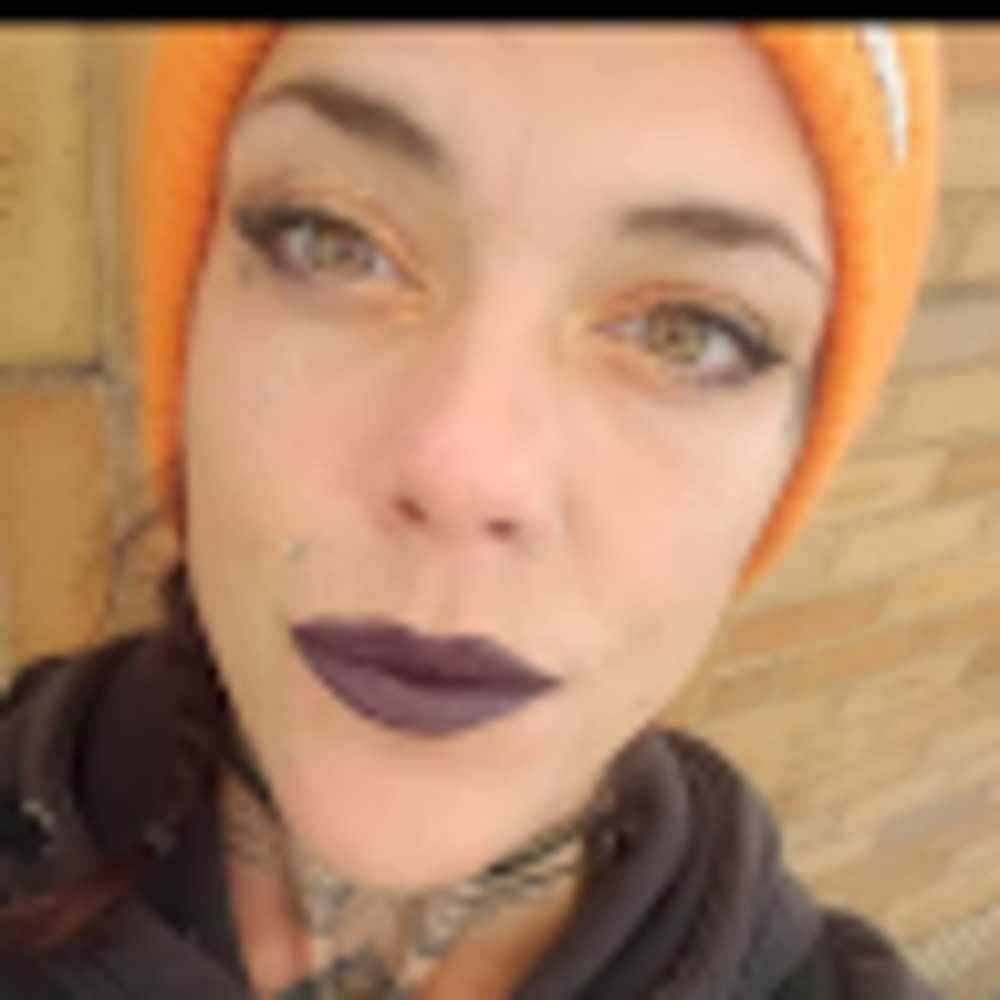 Meet your Posher, Cassandra